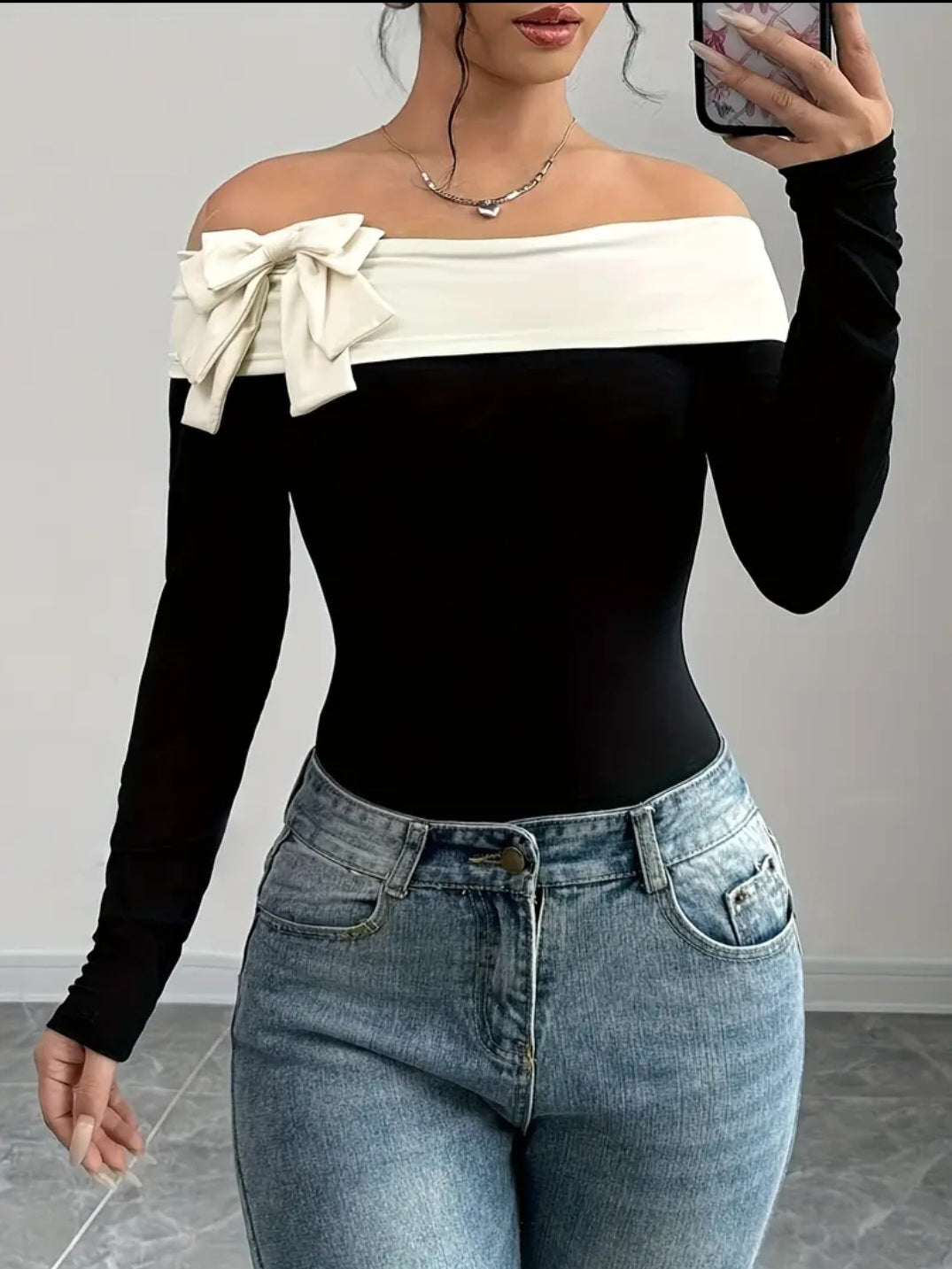 Body suit élégant épaule dénudée pour femme