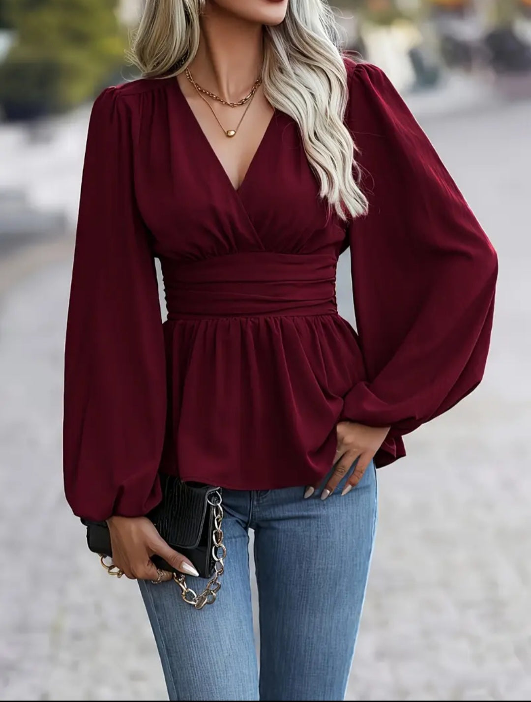 Élégante chemise femme en col V