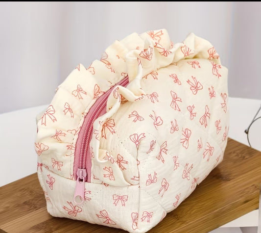 Trousse skincare et maquillage