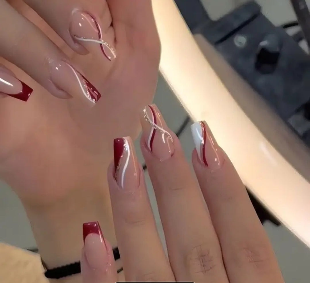 Faux ongles nude brillant