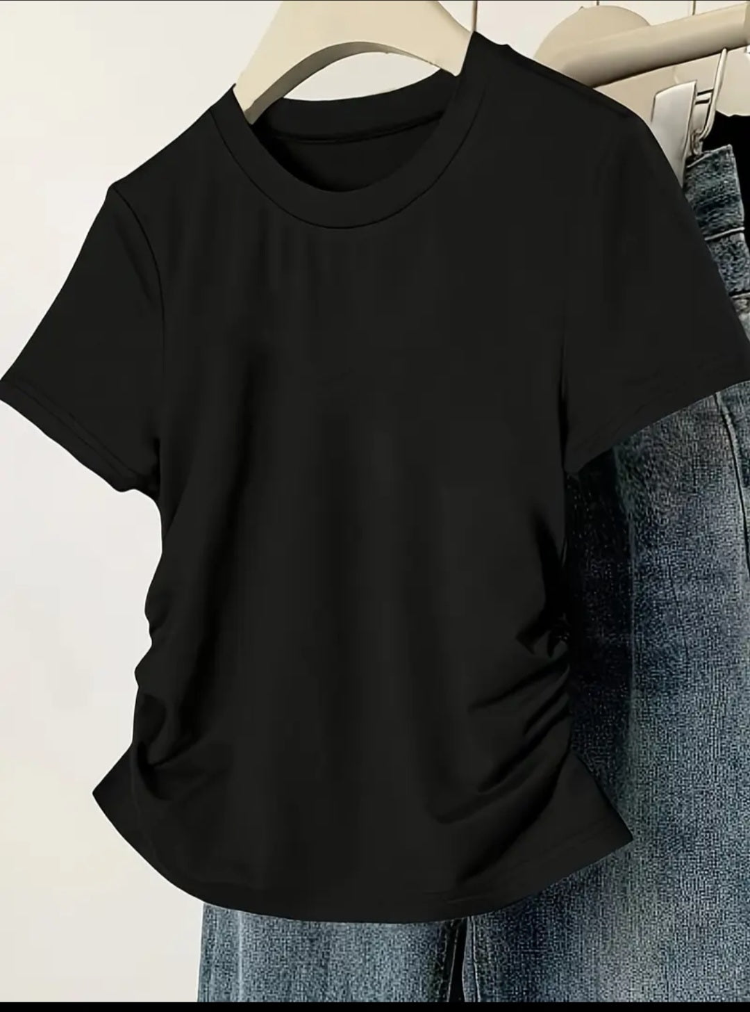 T-shirt noir court ajusté pour Femme